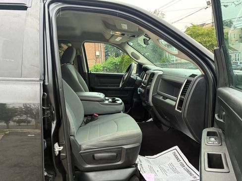 Used 2017 RAM 1500 Express w/ Express Value Package AWD/4WD image 14