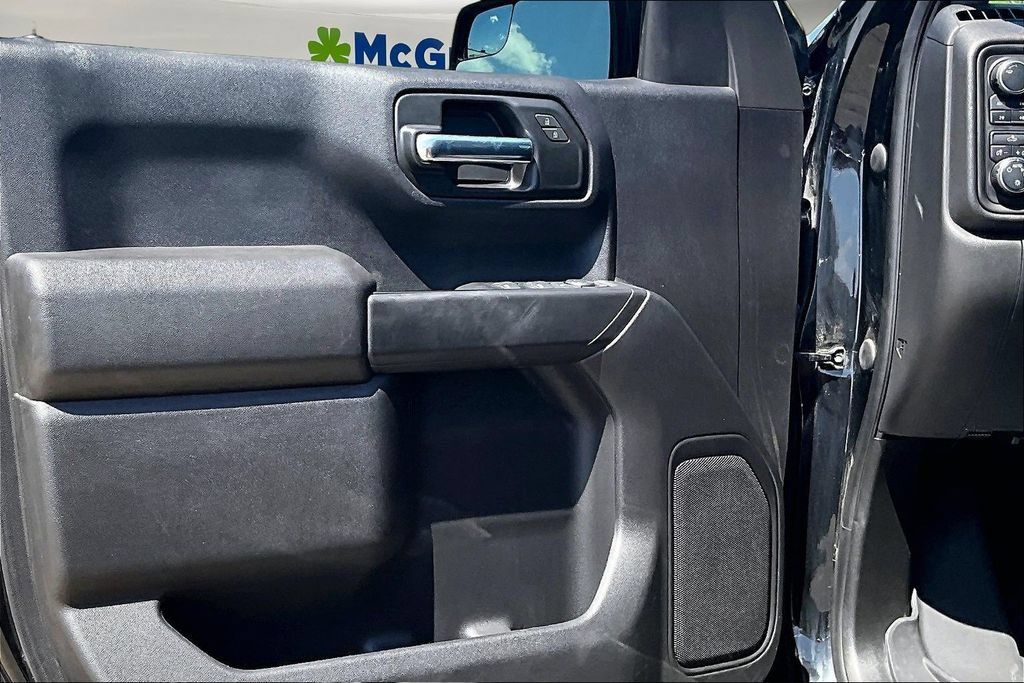 Used 2023 Chevrolet Silverado 1500 Custom Trail Boss w/ LPO, Dark Essentials Package AWD/4WD image 22