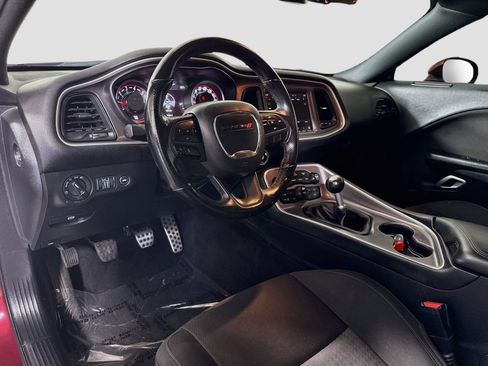 Used 2019 Dodge Challenger R/T Scat Pack RWD image 23