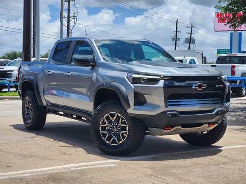 Used 2024 Chevrolet Colorado ZR2 w/ ZR2 Convenience Package III AWD/4WD image 1