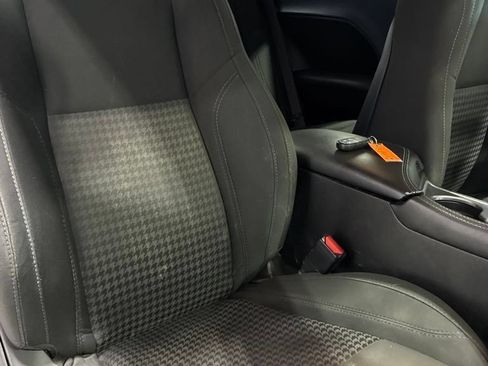 Used 2019 Dodge Challenger SXT RWD image 23