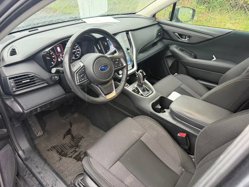 Used 2024 Subaru Outback Premium AWD/4WD image 11