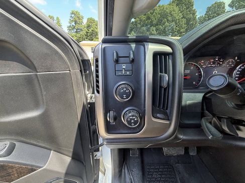 Used 2016 GMC Sierra 3500 Denali w/ Duramax Plus Package AWD/4WD image 17