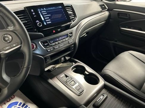 Certified 2023 Honda Passport EX-L image 31