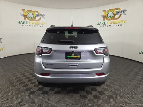 Used 2022 Jeep Compass High Altitude AWD/4WD image 7