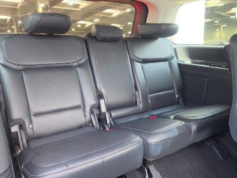 Certified 2025 Ford Expedition Platinum AWD/4WD image 10