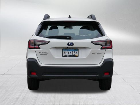 Certified 2023 Subaru Outback AWD/4WD image 6