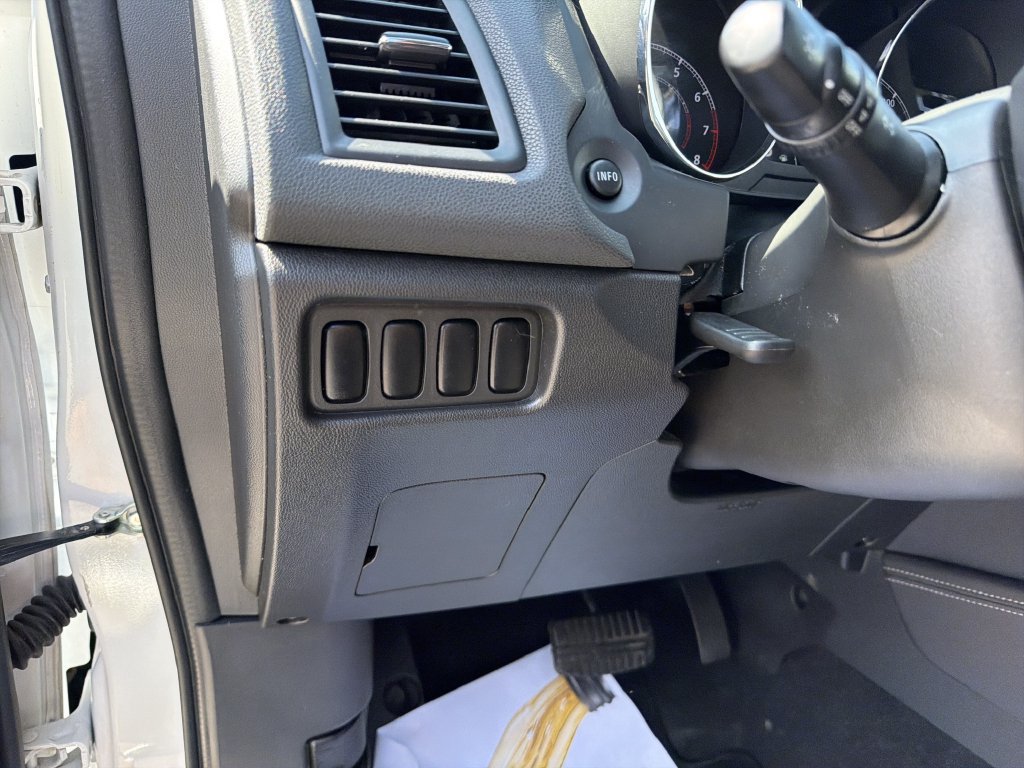 Used 2020 Mitsubishi Outlander Sport ES AWD/4WD image 17
