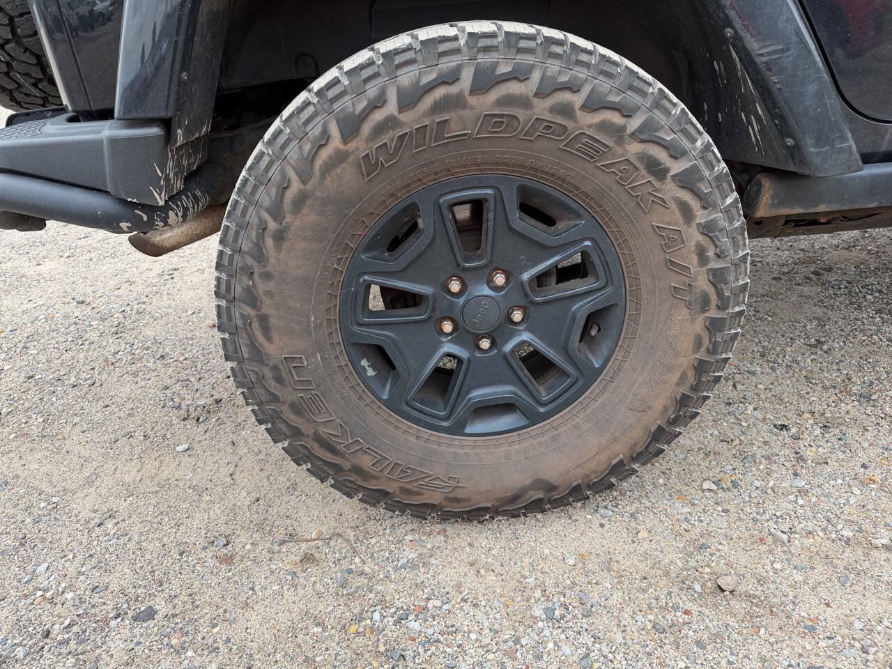 Used 2016 Jeep Wrangler Unlimited Sahara AWD/4WD image 11