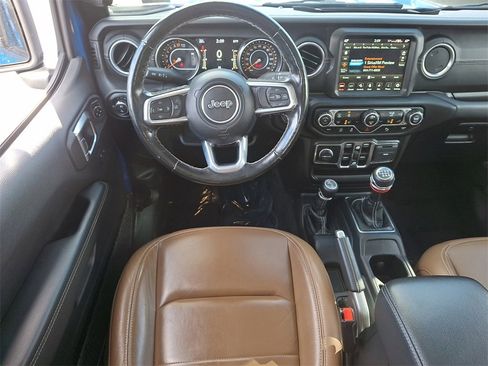 Used 2021 Jeep Gladiator Overland w/ LED Lighting Group image 11