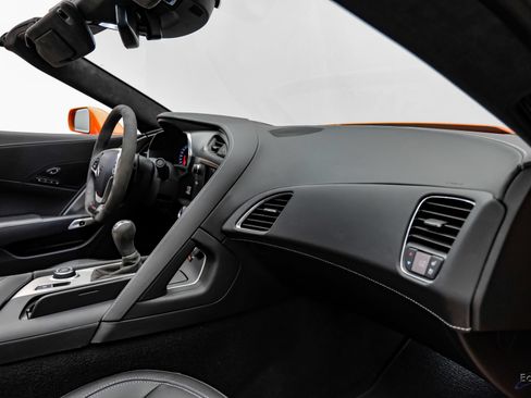 Used 2019 Chevrolet Corvette Z06 RWD image 56