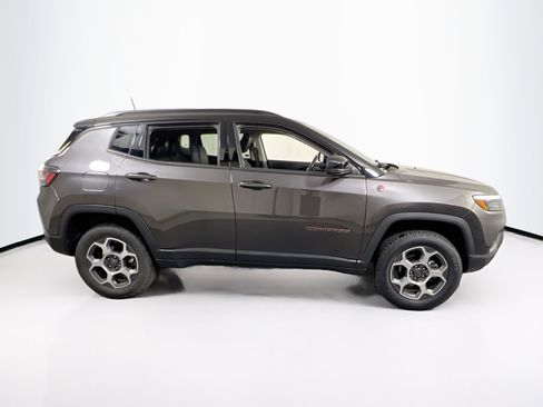 Used 2022 Jeep Compass Trailhawk w/ Trailhawk Elite Group AWD/4WD image 4