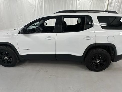 Used 2023 GMC Acadia AT4 image 6