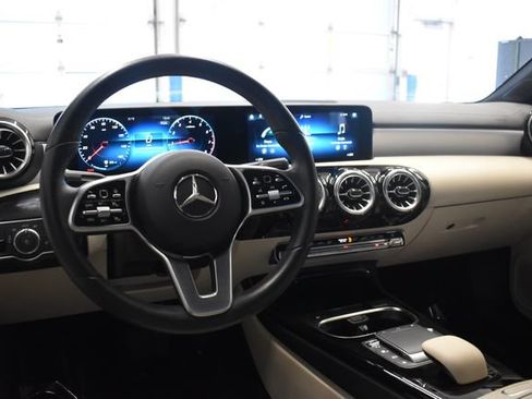 Used 2022 Mercedes-Benz CLA 250 image 23