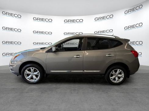 Used 2011 Nissan Rogue SV FWD image 4