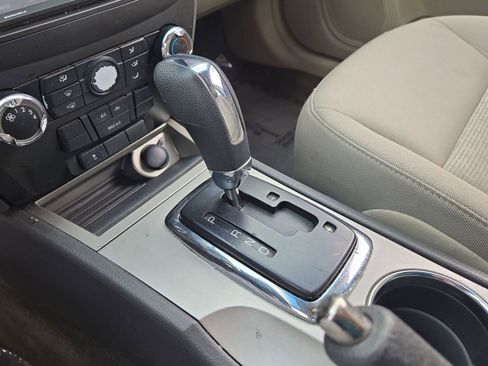 Used 2010 Ford Fusion SE image 15