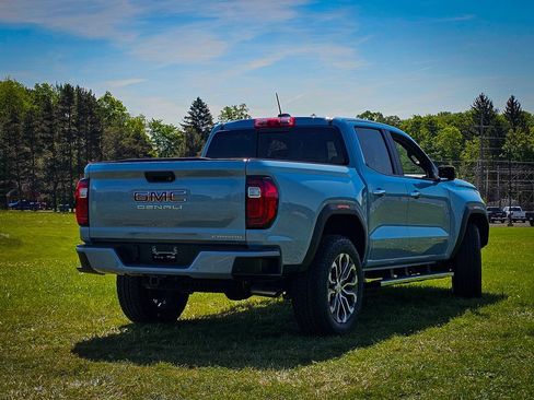 New 2026 GMC Canyon Denali AWD/4WD image 3