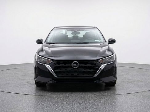 Used 2025 Nissan Sentra S FWD image 2