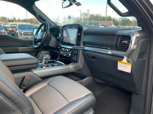 New 2025 Ford F150 Lariat w/ Equipment Group 501A Mid image 11