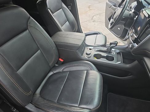 Used 2021 Chevrolet Traverse RS image 29