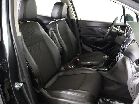 Used 2018 Buick Encore Preferred image 24