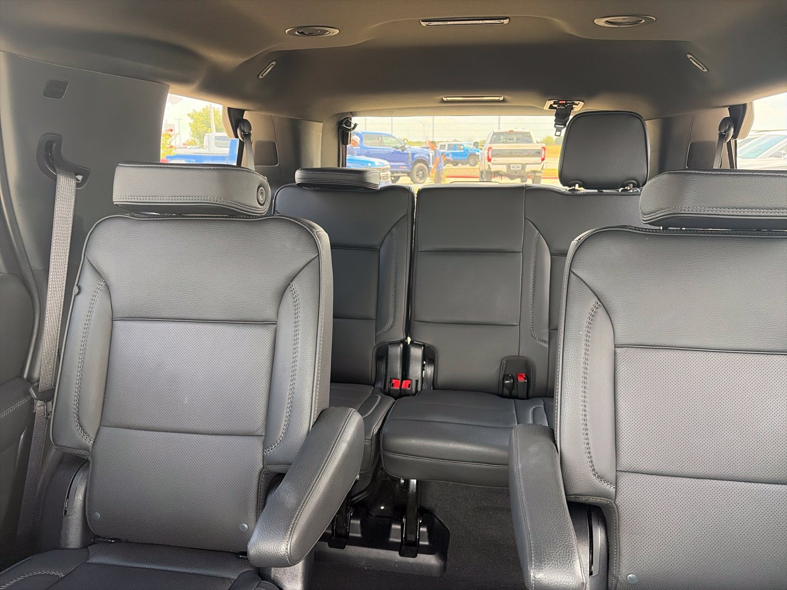 Used 2025 GMC Yukon Denali AWD/4WD image 22