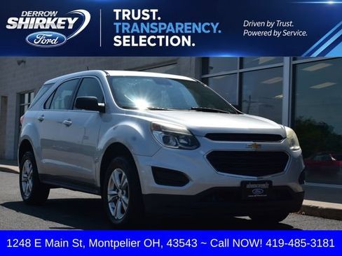 Used 2017 Chevrolet Equinox LS FWD image 2