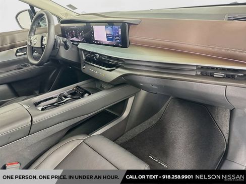 Certified 2025 Nissan Murano Platinum w/ Cargo Package AWD/4WD image 31