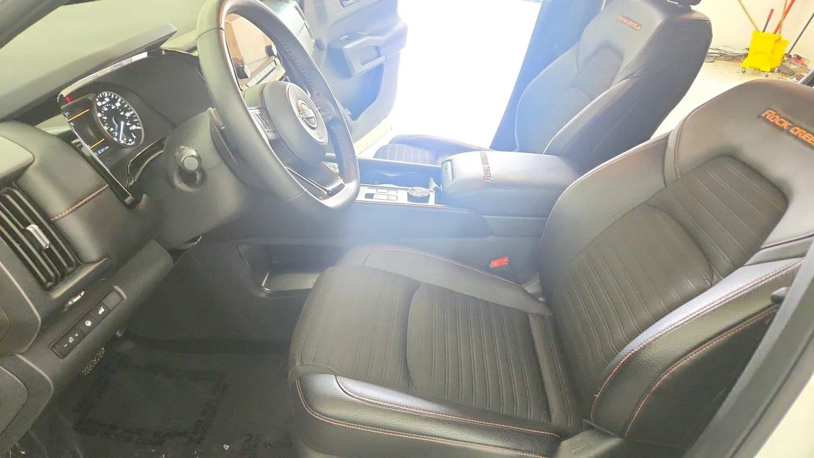 Used 2025 Nissan Pathfinder Rock Creek AWD/4WD image 14