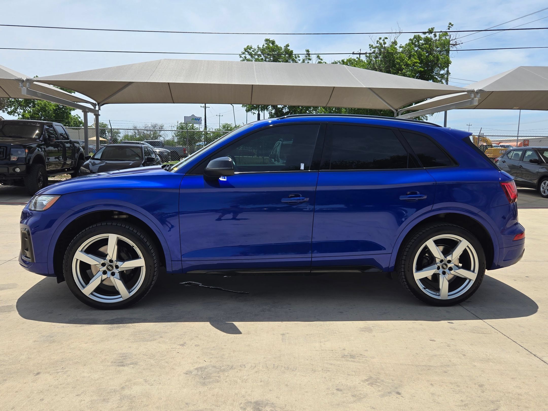 Used 2022 Audi SQ5 Premium Plus w/ Premium Plus Package AWD/4WD image 4