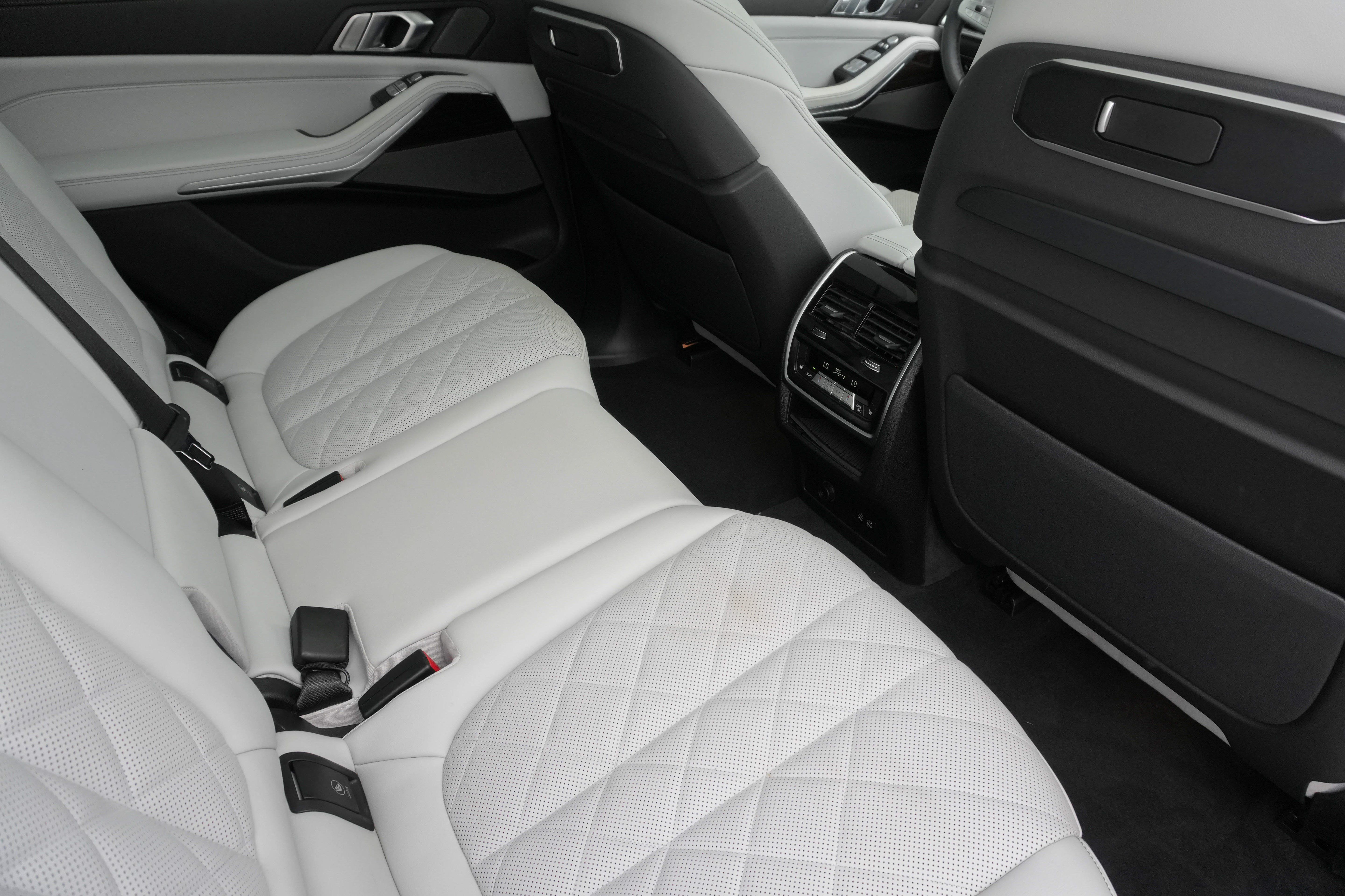Certified 2026 BMW X7 xDrive40i AWD/4WD image 38