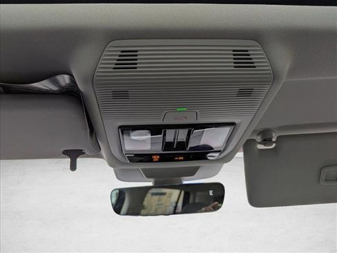 New 2026 Volkswagen Tiguan SE image 20