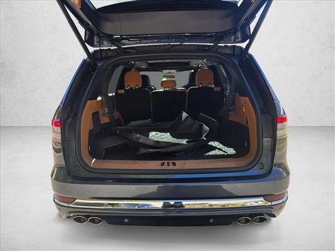 Used 2020 Lincoln Aviator Black Label w/ Dynamic Handling Package image 7