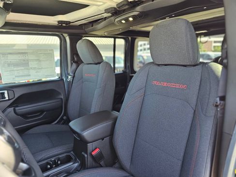 New 2026 Jeep Wrangler Unlimited Rubicon AWD/4WD image 22