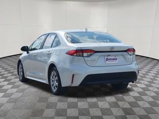Used 2025 Toyota Corolla LE FWD video 3