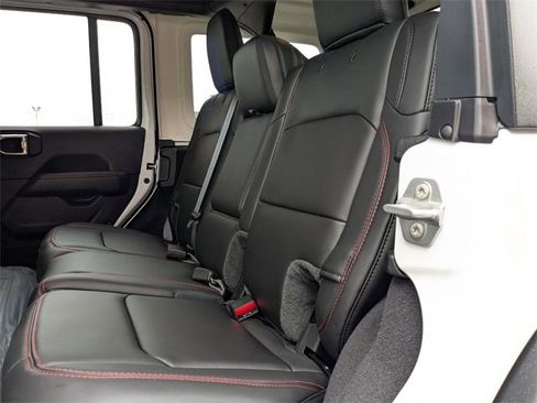 New 2025 Jeep Wrangler Unlimited Rubicon image 25