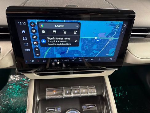 Used 2026 Lincoln Nautilus Premier w/ Equipment Group 102A AWD/4WD image 11