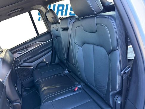 New 2025 Jeep Grand Cherokee Overland w/ Luxury Tech Group IV AWD/4WD image 25