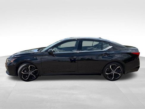 Certified 2023 Nissan Altima 2.5 SR FWD image 5