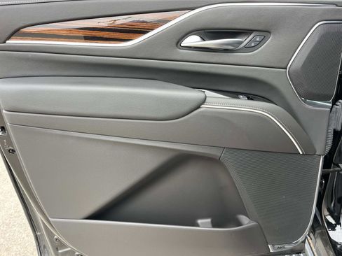 Used 2024 Cadillac Escalade ESV Premium Luxury w/ Performance Package image 16