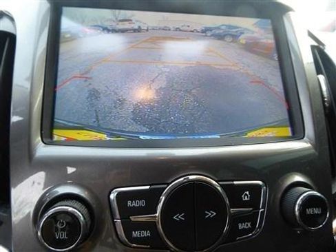 Used 2017 Chevrolet Cruze LT image 12