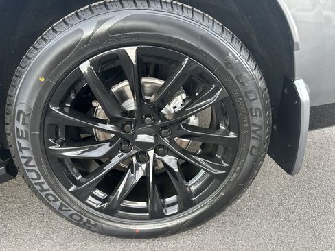 Used 2021 Cadillac Escalade ESV Sport Platinum w/ LPO, ONYX Package image 6