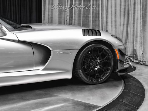 Used 2015 Dodge Viper SRT-10 RWD image 40