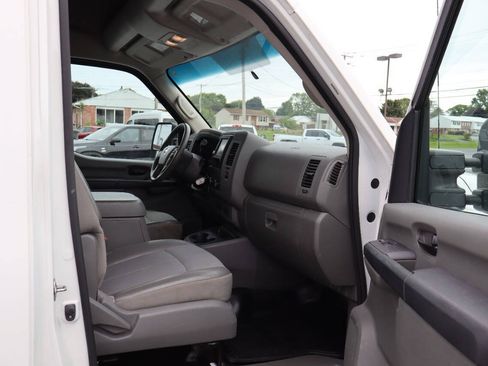Used 2020 Nissan NV 2500 SV RWD image 10