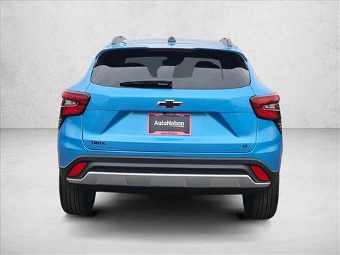 New 2026 Chevrolet Trax LT w/ Driver Confidence Package image 8