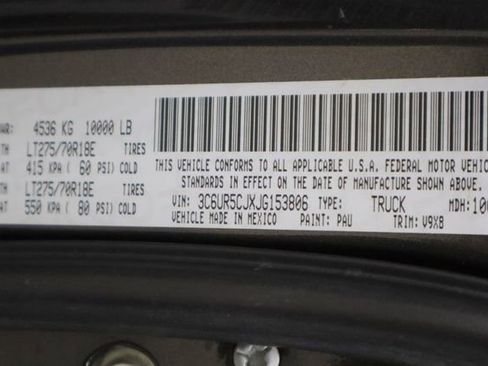 Used 2018 RAM 2500 Tradesman w/ Chrome Appearance Group image 32