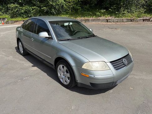 Used 2005 Volkswagen Passat GL FWD image 6