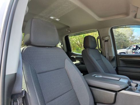 Used 2024 GMC Sierra 1500 Elevation image 15