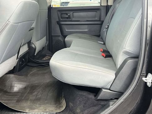 Used 2018 RAM 2500 Tradesman w/ Chrome Appearance Group image 15