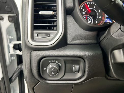 New 2026 RAM 2500 Big Horn AWD/4WD image 18